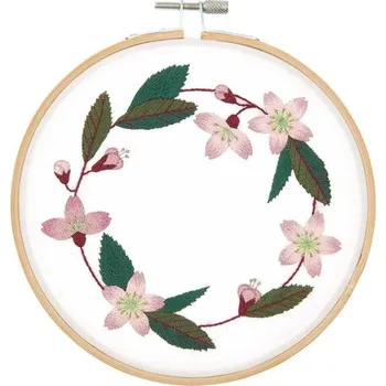 kreativní sada Rico Design Sada na vyšívání dekorace věnec s třešňovými květy