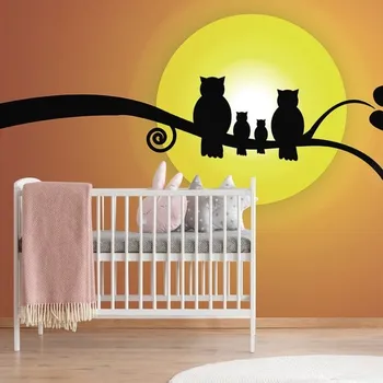 Tapeta Dovido Tapeta soví rodinka na větve stromu