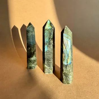 Labradorit S Váha: 70 - 100 g