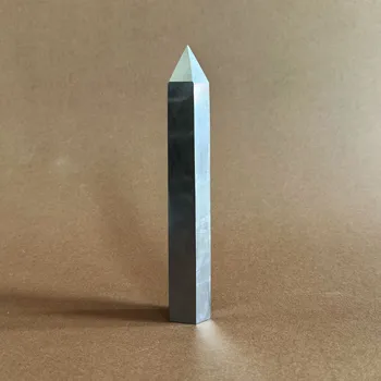 Terahertz S Váha: 100 - 200 g malý obelisk