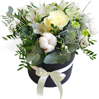 Dárková krabička Rozvoz květin - Zimní box s bílou růží, alstromeriemi a santinkami