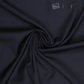 Obleková látka černá