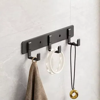 Věšák Věšák / lišta s háčky