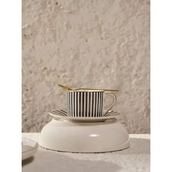 Sinsay - Hrnek - černá - 432GX-99P - 432GX-99P-ONE