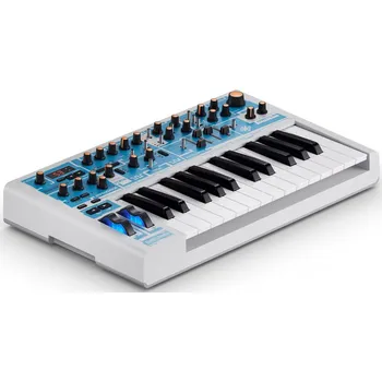 Klávesový nástroj Novation Bass Station II Swifty Edition