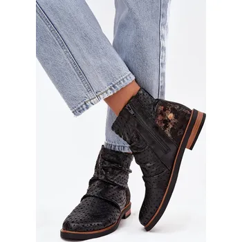 Dámské kozačky Kožené kotníkové boty s perforovaným vzorem Maciejka 05922-01 Barva: Černá, Velikost: 37