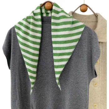 Šála Dámská šála trojúhelníkový tvar Pruhovaná hřejivá šála z polyesteru vlny akrylu viskózy a nylonu Moderní podzimní a zimní módní doplněk zelená