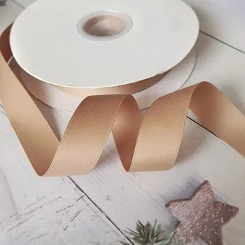 Balící papír Barevná dekorační stuha 3,8 x 450 cm Všestranná ozdobná páska pro dárky dekorace aranžování a tvoření v praktické roli hnědá