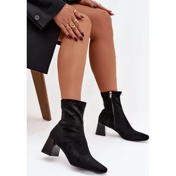 Dámské kozačky Boto Dámské kotníkové boty na podpatku z eko semiše Olianne Barva: Černá, Velikost: 39