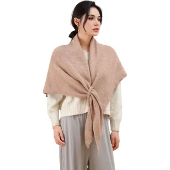 Šála Dámská trojúhelníková šála 120 x 55 cm béžová