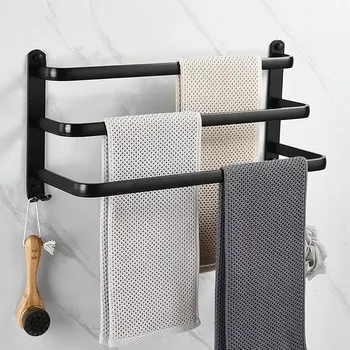 Černá tyč s háčky na lepidlo Arhatreya