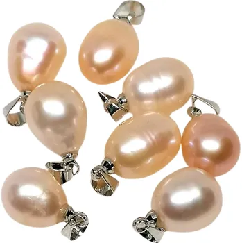 Přívěsek Přívěsek s pravou říční perlou v meruňkové barvě – jemná elegance a esoterická síla (chirurgická ocel)