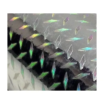 Polep vozidla Diamond Plate mini holographic silver PRIME, stříbrná folie s holografickým efektem (61 x 100 cm) SAMOLEPKA NA AUTO, NÁLEPKA, FÓLIE, POLEP, TUNING, VLASTNÍ TEXT, TISK, AUTOSAMOLEPKY.cz, POLEPY, OBRÁZEK, LOGO, 3D STICKERS