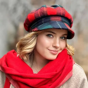 Čepice KRUMLOVANKA John Hanly Dámská zimní čepice s kšiltem 100% vlna - skotská kostka tartan Ba-31460876-132 Vyberte velikost: S