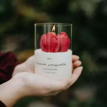 Svíčka Sojka RŮŽOVÁ POUPATA - vonná květinová svíčka s víčkem