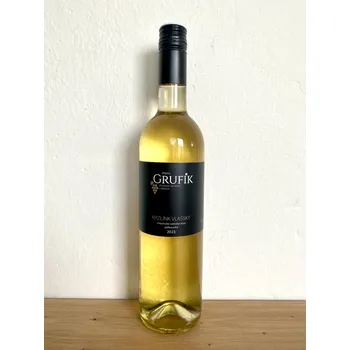 Víno Ryzlink vlašský 2023, moravské zemské víno, Rodinné vinařství Pavel Grufík, polosuché