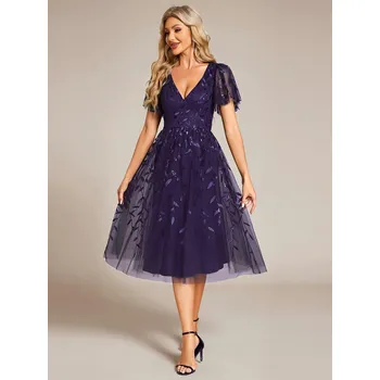 Dámské šaty Tylové flitrové šaty s volánky midi délky s výšivkou Barva: Fialová, Velikost: 8XL