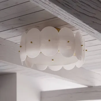 By Rydéns Stropní světlo By Rydens Omlott, mosaz/bílá, Ø 53 cm mosaz, bílá 3 x 8 W LED - Doprava zdarma