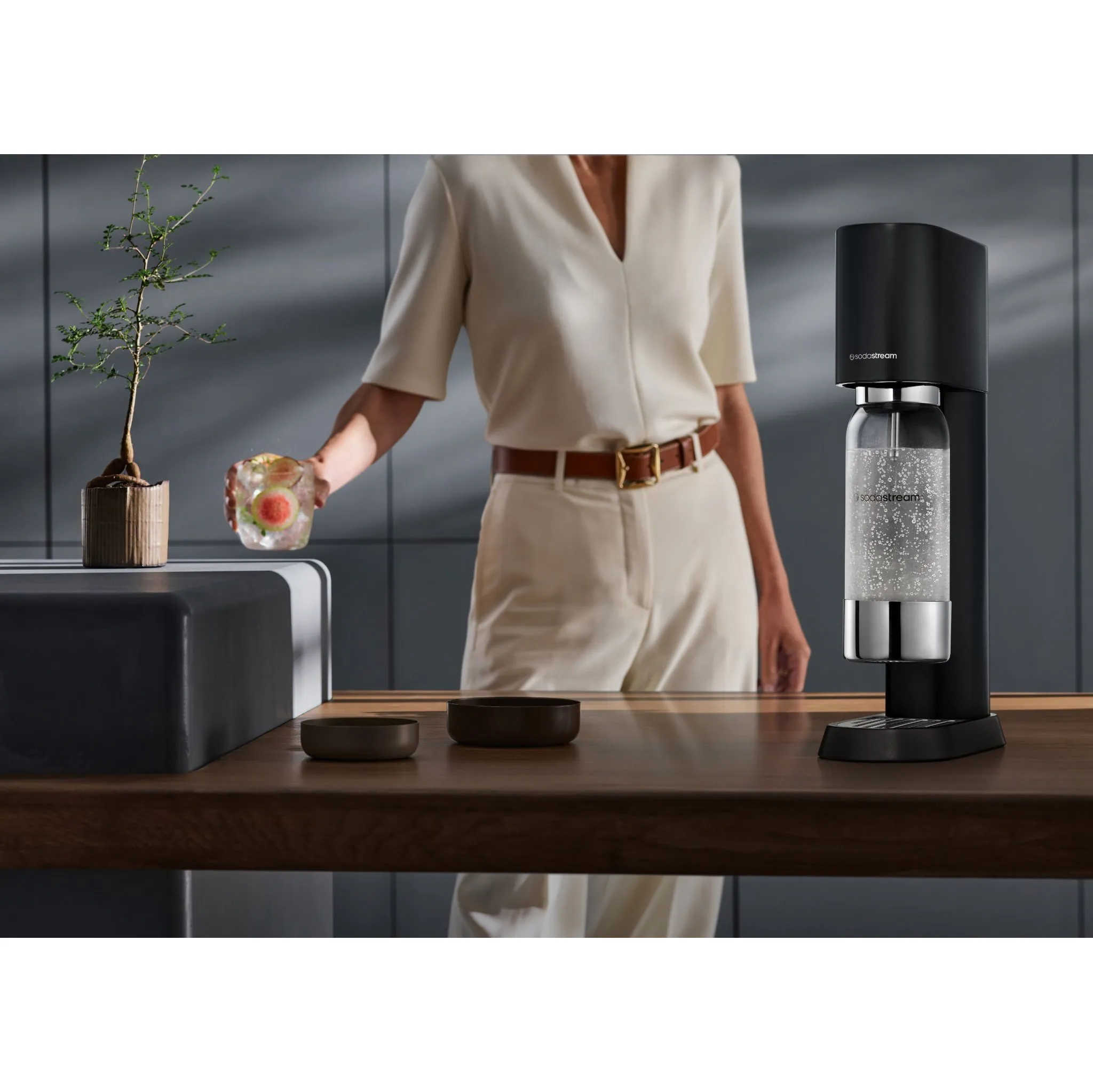 Fotografie 4 - Výrobník sody Sodastream Enso černý