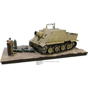 Plastikový model 1:32 Sturmtiger German Army, Prototype Presentation w/ 2 Figures