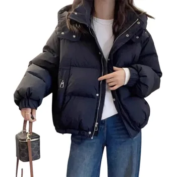 Dámská zimní bunda z bavlny Teplá bunda s kapucí Vysoký stojací límec Zapínání na zip a patenty Praktické kapsy Pohodlné zimní oblečení černá S