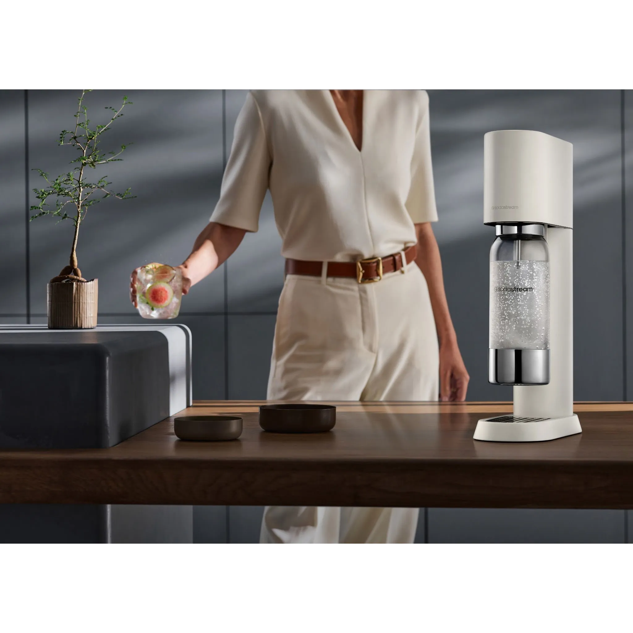 Fotografie 3 - Výrobník sody Sodastream Enso pískový