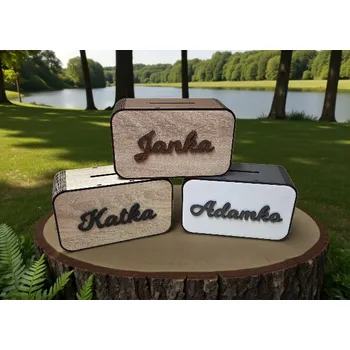 Pokladnička Dřevěná 3D pokladnička se jménem nebo nápisem