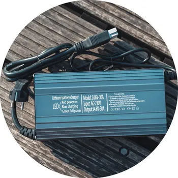 Nabíječka autobaterie Voltacase Nabíječka 12V 30A