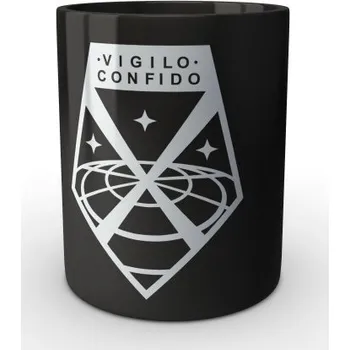 Sběratelský sportovní předmět Černý hrnek UFO Vigilo Confido - černá