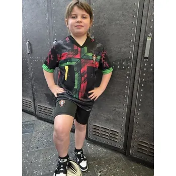 PORTUGALSKO - Ronaldo - černo-červeno-zelený 6