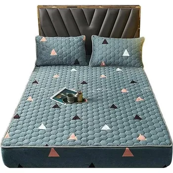 Povlečení Měkká pohodlná sada (povlečení + 2x povlaky na polštář), 01128 - Zelená s trojúhelníky, 140x200