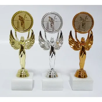 VIZINGR Kriket trofeje F32-830-112