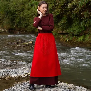 Kuchyňská zástěra Výprodej Bavlněná středověká zástěra – přírodní nebo červená, pro LARP a historické akce - Outlet