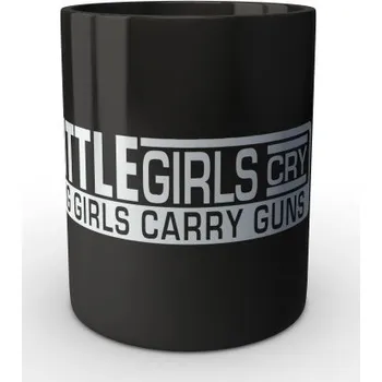 Sběratelský sportovní předmět Černý hrnek LITTLE GIRLS CRY BIG GIRLS CARRY GUNS - černá