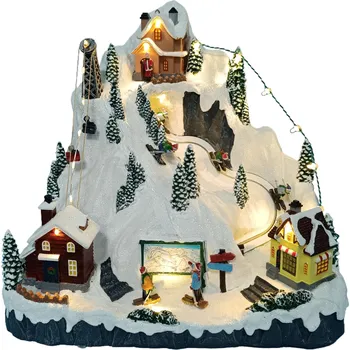 Vánoční dekorace BestBerg vánoční vesnička s osvětlením a melodií – lyžování BBXS-1001 30,5 x 24 x 28,5 cm