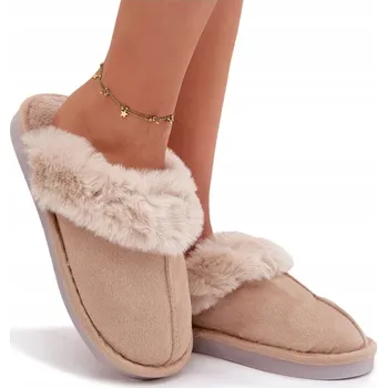 Dámské pantofle PANTOFLE DÁMSKÉ Z EKO SEMIŠE ZDOBENÉ KOŽÍŠKEM BÉŽOVÉ 40/41