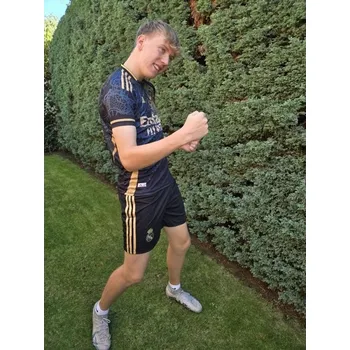 REAL MADRID - Mbappé - černo-zlatý 10