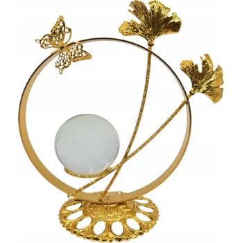 FIGURKA KOULE KŘIŠŤÁLOVÁ MOTÝLEK ZLATÁ DEKORATIVNÍ OZDOBA STOJÍCÍ 17 x 15 CM