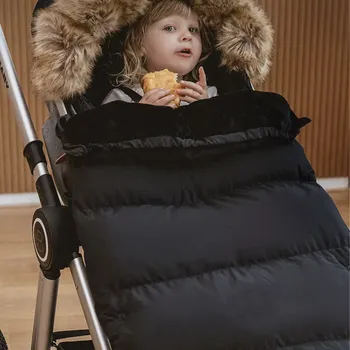 Fusak Zimní fusak do kočárku a na sáně s kožešinovou kapucí – černý