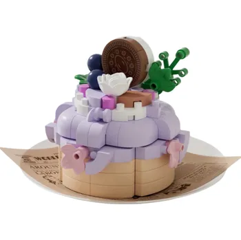 ostatní stavebnice Stavebnice 5,5 x 3,5 x 4,5 cm dortu v pastelových odstínech fialové a béžové Skládačka s ozdobami, sušenkou, borůvkami a květinami