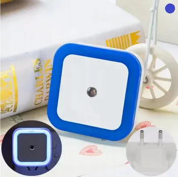 Lampička Noční LED lampička - růžová - 230 V