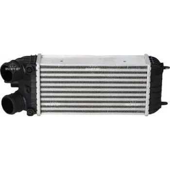 Chladič motoru NRF 30543 Intercooler (Chladič stlačeného vzduchu)