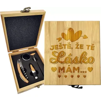 Víno Sablio Dárková sada na víno Ještě, že tě lásko mám: 147×168×49 mm