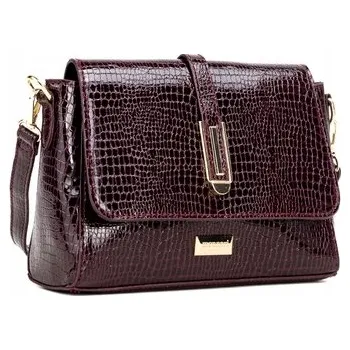 Monnari bordó kabelka s krokodýlím vzorem a klopou