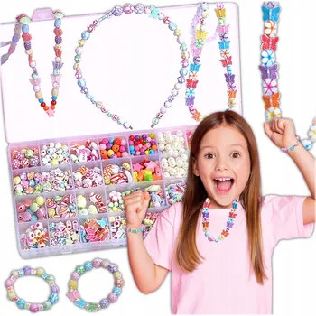 Obraz Mega Sada Náramků, Šperků s Písmenky a Náhrdelníku