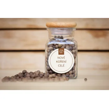 Koření Nové koření celé v kořence