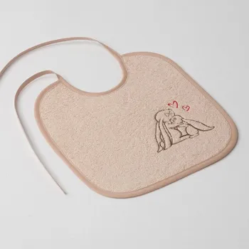 Bryndák Dětský slintáček Veba béžová s výšivkou Zajíček mazlíček béžová lemovka