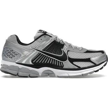 Dámská obuv Nike Zoom Vomero 5 Metallic Silver Black Velikost: 44 FJ4151-004