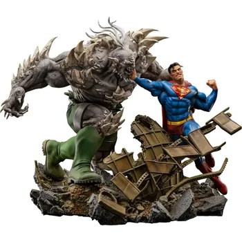 Soška DC Comics BDS - Superman vs Doomsday EU Exclusive 30 cm