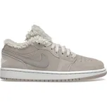 Jordan 1 Low SE Sherpa Fleece (W) Velikost: 36.5 DO0750-002